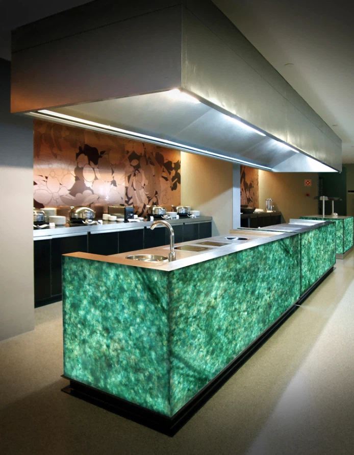 Cristallo Quartzite Backlit